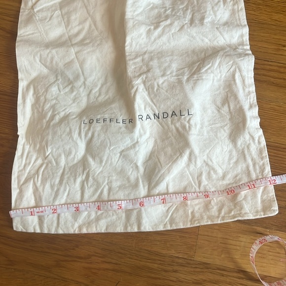 Loeffler Randall Cream Dust Bag / preowned - Picture 3 of 4